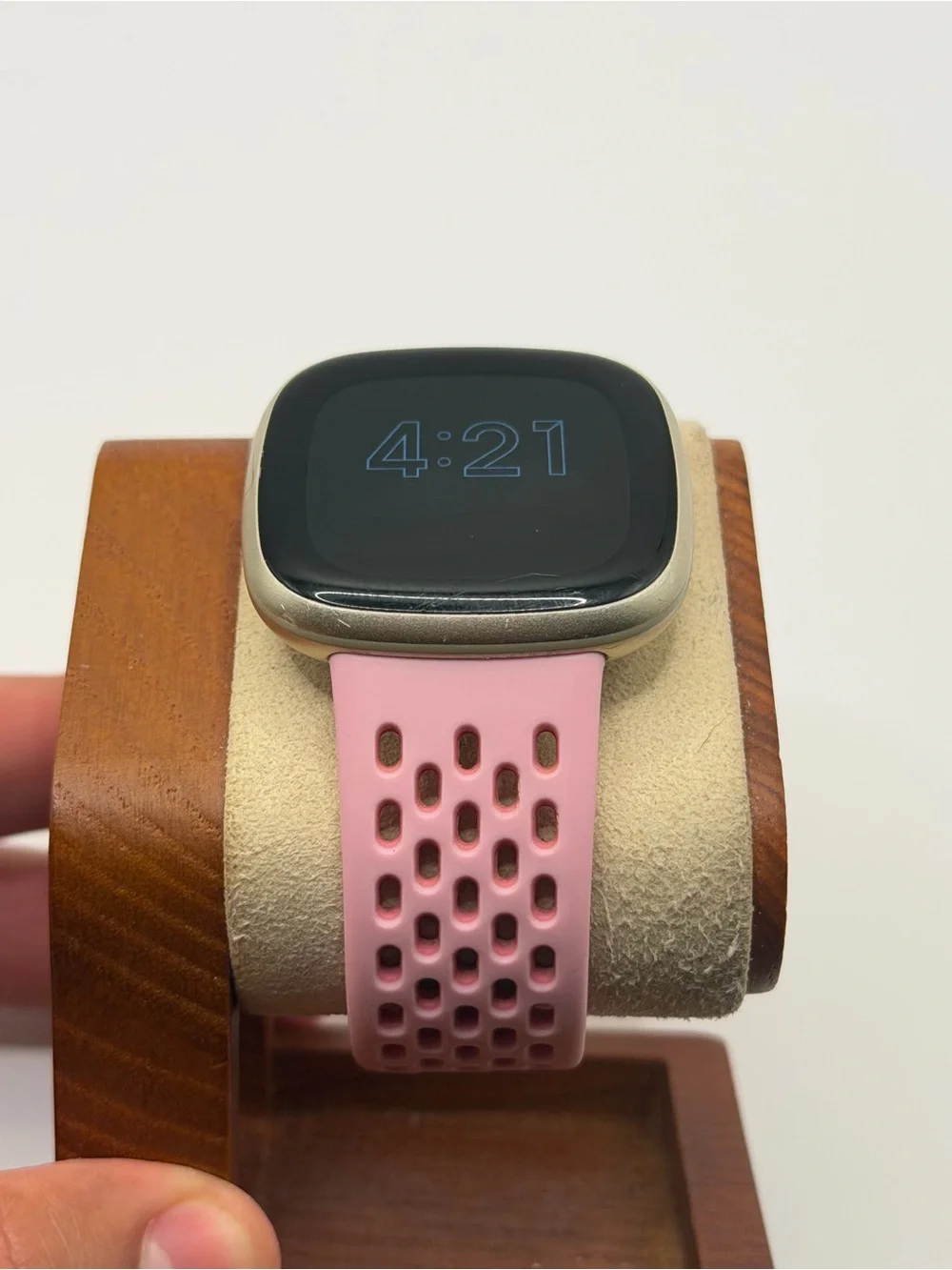 Fitbit Versa 3, Tested, Charger Included, Gold Casing, New Band